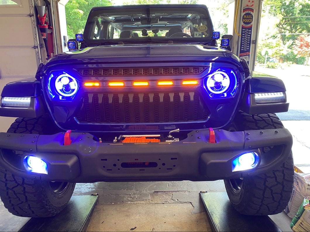 RedRock Gladiator Grille with Amber LED Lighting (18-25 Jeep Wrangler JL w/o TrailCam)