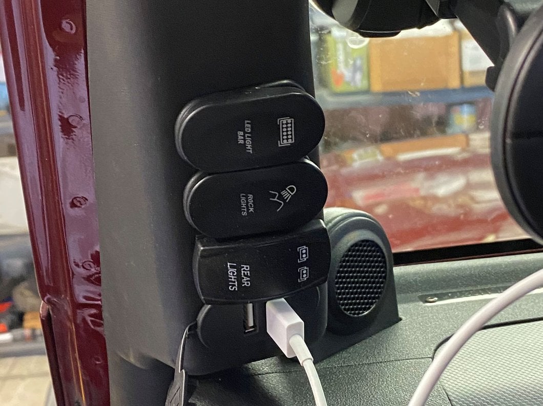RedRock A-Pillar Switch Panel with Switches (07-18 Jeep Wrangler JK)
