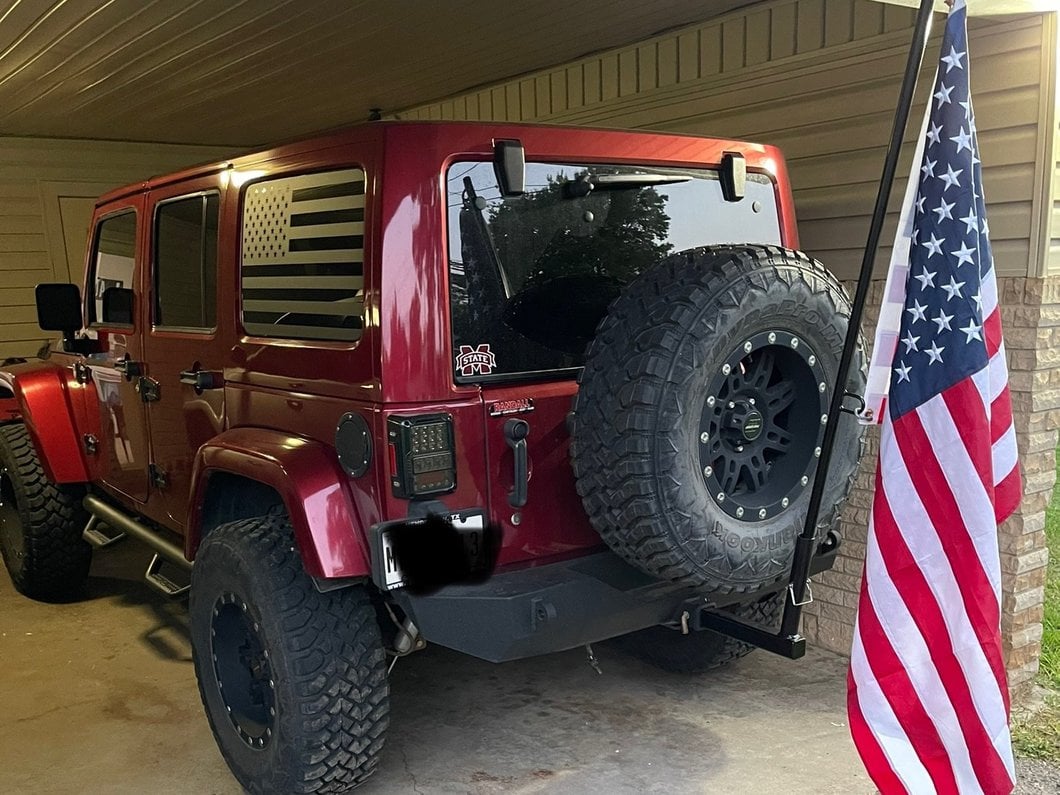 RedRock Flag Pole Mounting Kit; 5-Foot (Universal; Some Adaptation May Be Required)