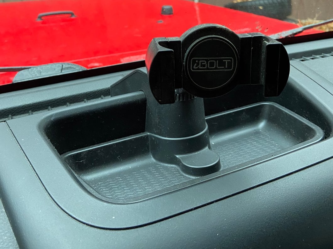 RedRock Multi-Function Dash Organizer with Phone Mount (11-18 Jeep Wrangler JK)