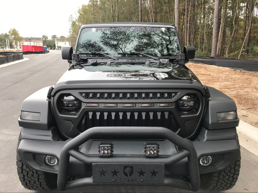 RedRock Gladiator Grille with Amber LED Lighting (18-25 Jeep Wrangler JL w/o TrailCam)