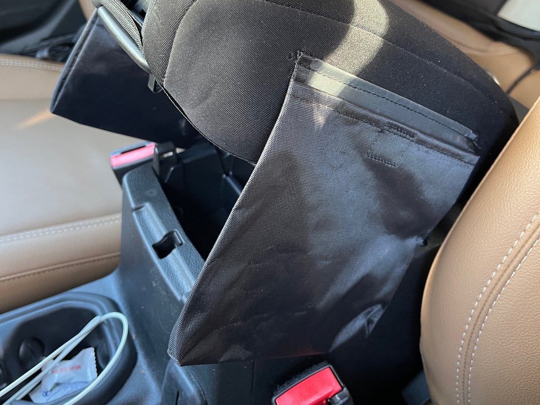 RedRock Center Console Arm Rest Cover w/Storage Bags (20-25 Jeep Gladiator JT)