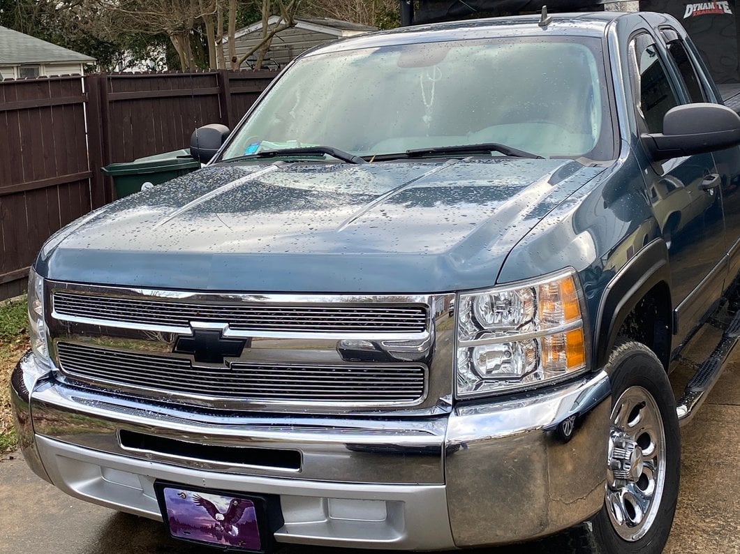 RedRock Upper Overlay Grille; Polished (07-13 Silverado 1500)