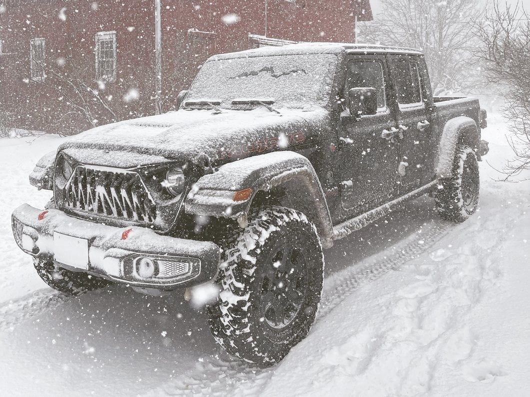 RedRock Deep Woods Grille; Matte Black (20-25 Jeep Gladiator JT w/o TrailCam)