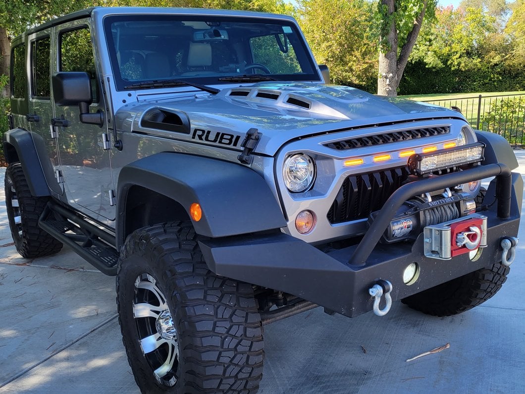 RedRock Gladiator Grille with Amber LED Lighting (07-18 Jeep Wrangler JK)
