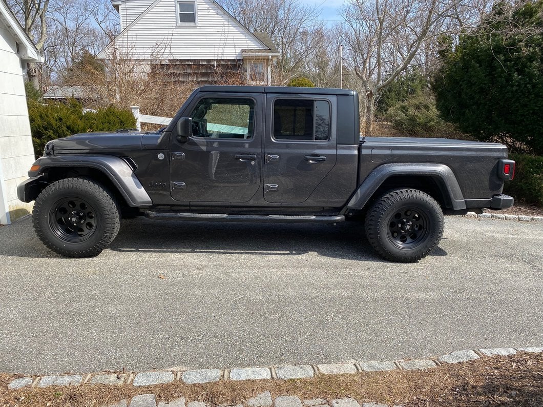 RedRock 3-Inch Round Side Step Bars; Semi-Gloss Black (20-25 Jeep Gladiator JT)