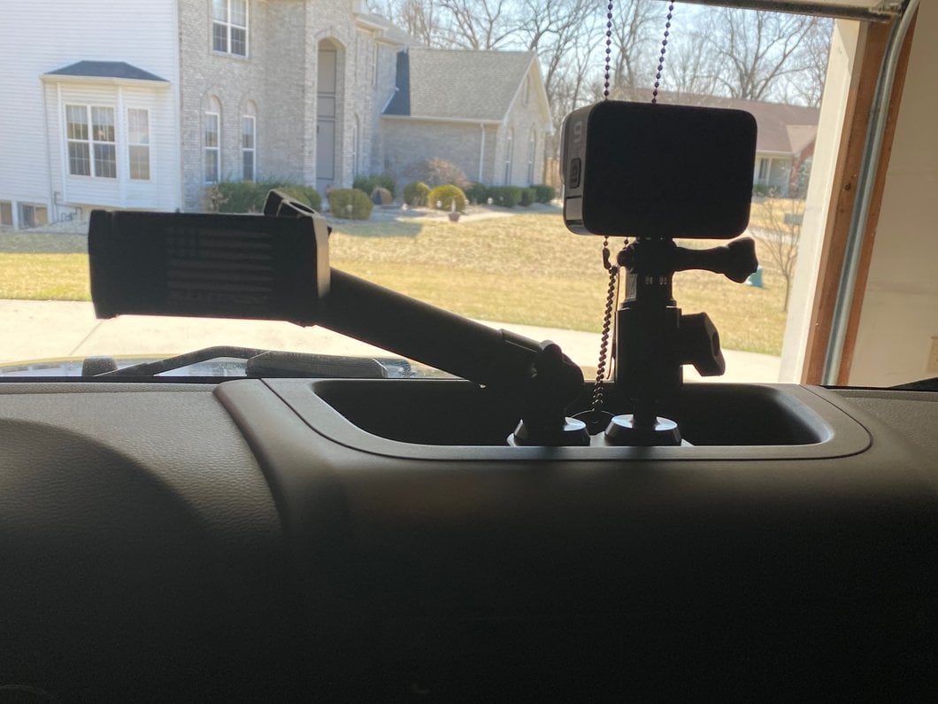 RedRock Wireless Charging Phone Mount