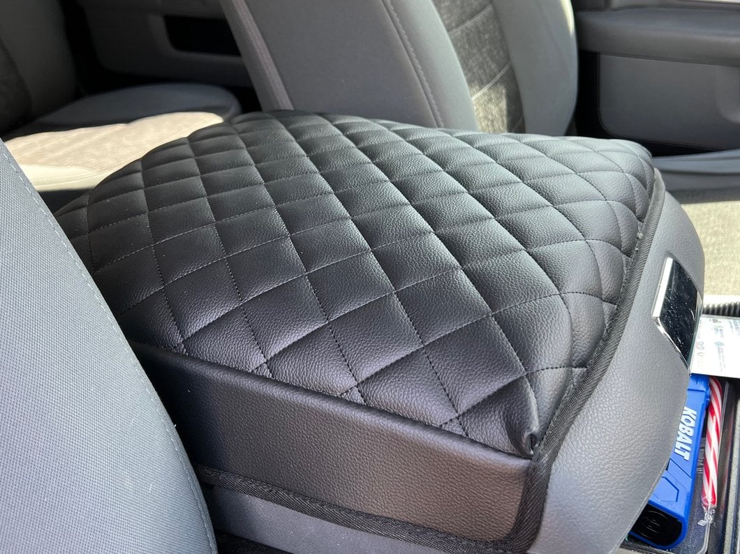 RedRock Center Console Arm Rest Cushion; Black (09-18 RAM 1500)