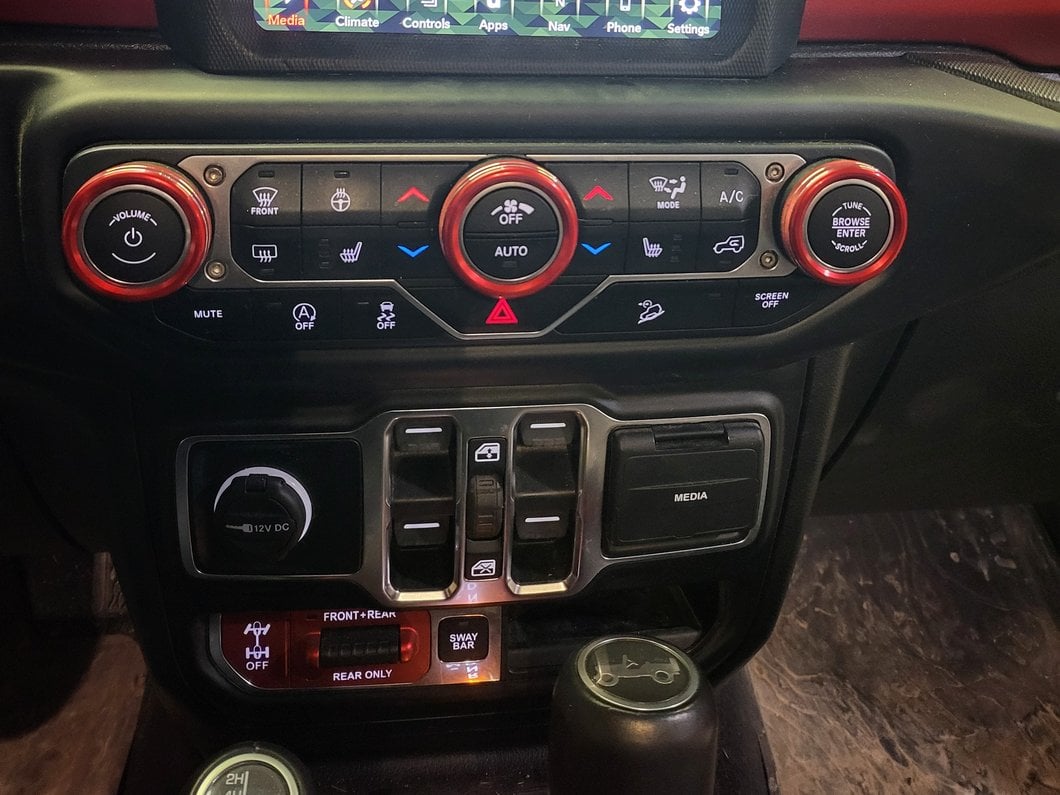 RedRock Billet Aluminum HVAC and Radio Control Knob Trim Ring Set; Red (18-25 Jeep Wrangler JL)