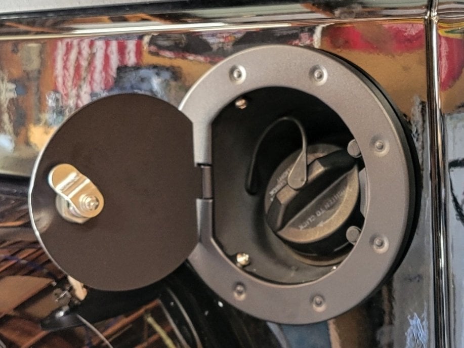 RedRock Locking Aluminum Fuel Door Cover (07-18 Jeep Wrangler JK)