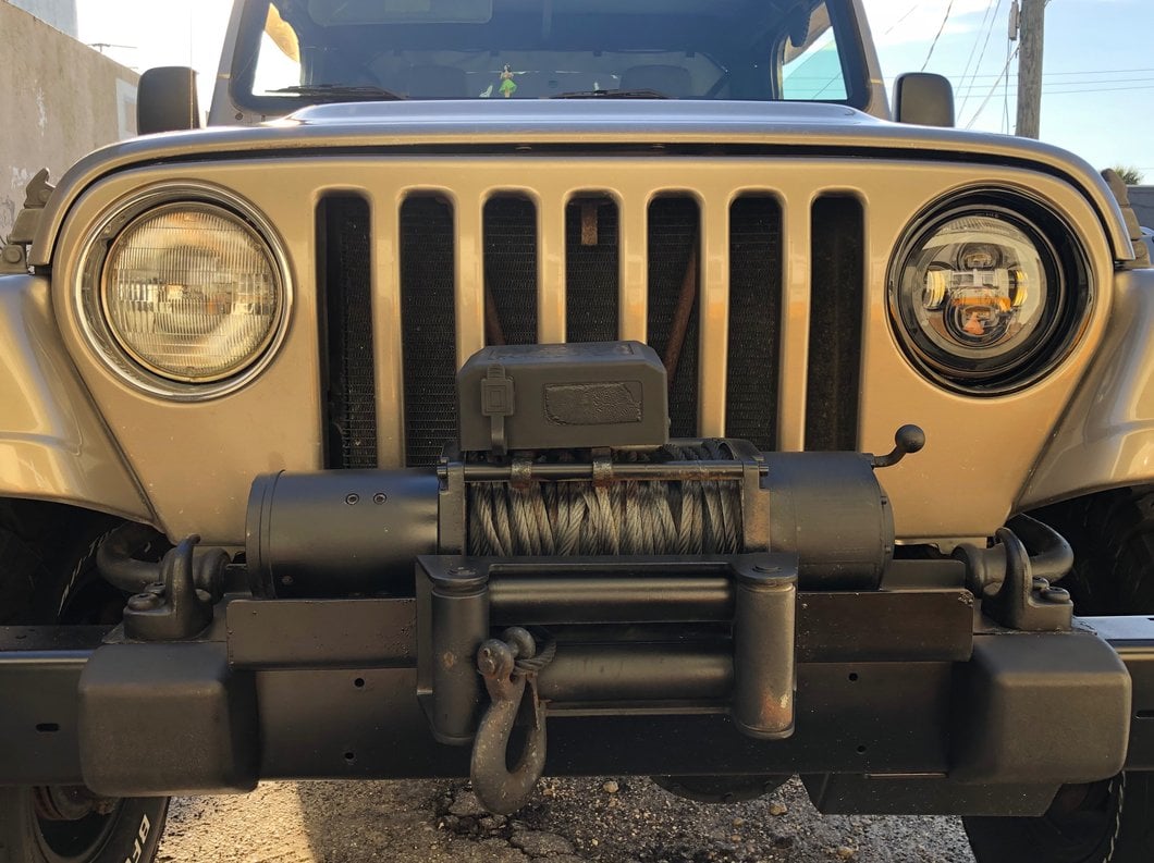 RedRock Headlight Bezels; Gloss Black (97-06 Jeep Wrangler TJ)