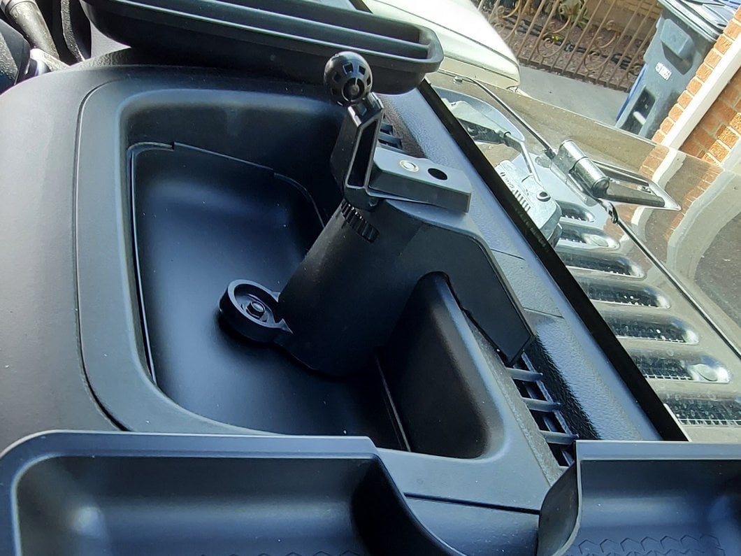 RedRock Multi-Function Dash Organizer with Phone Mount (11-18 Jeep Wrangler JK)