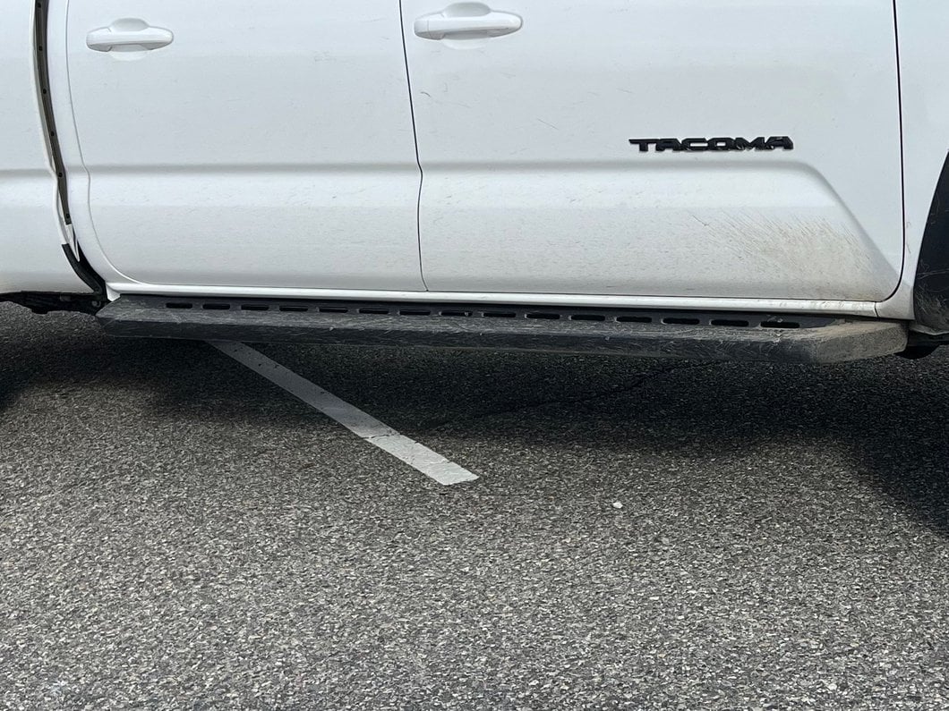 RedRock OEM Style Side Step Bars (05-23 Tacoma Double Cab)