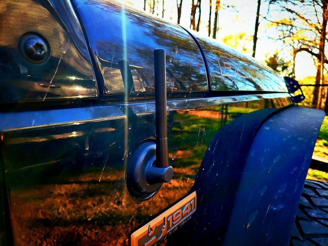RedRock Short Billet Black Antenna; 5-Inch (Universal; Some Adaptation May Be Required)