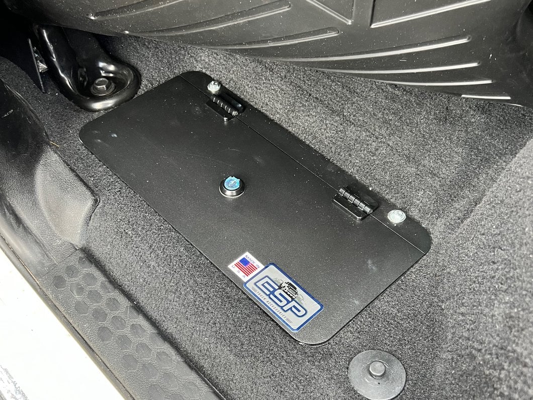 RedRock Locking Floor Storage Box (09-18 RAM 1500 Crew Cab)
