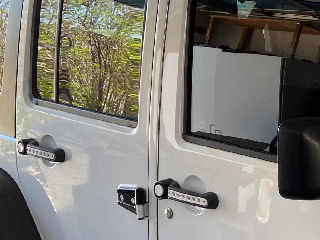 RedRock Billet Aluminum Door Handle Inserts; White (07-18 Jeep Wrangler JK 4-Door)