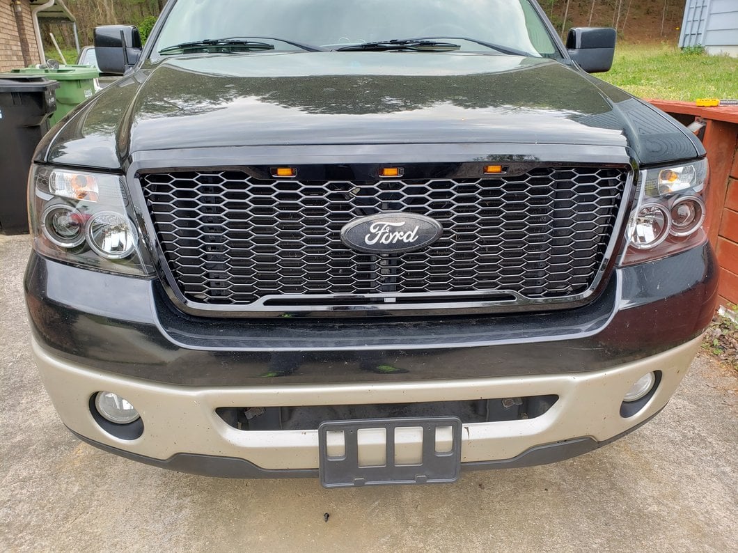 RedRock Baja Upper Replacement Grille with LED Lighting; Gloss Black (04-08 F-150)