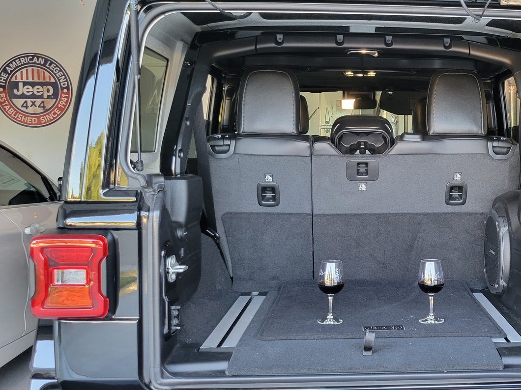 RedRock Mesh Sun Shade; Front; Black (18-23 Jeep Wrangler JL)