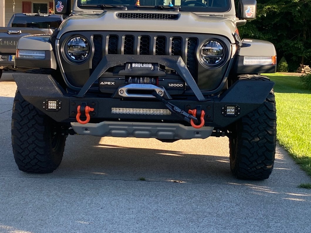 RedRock Max-HD Full Width Winch Front Bumper with Fog Lights and LED Light Bar (20-25 Jeep Gladiator JT)
