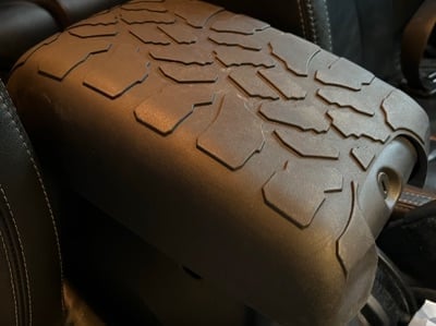 RedRock Treaded Center Console Cover; Black (11-18 Jeep Wrangler JK)