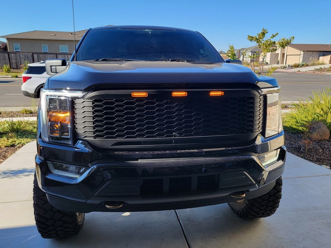 RedRock Honeycomb Replacement Grille with LED DRL; Matte Black (21-23 F-150, Excluding Raptor & Tremor)