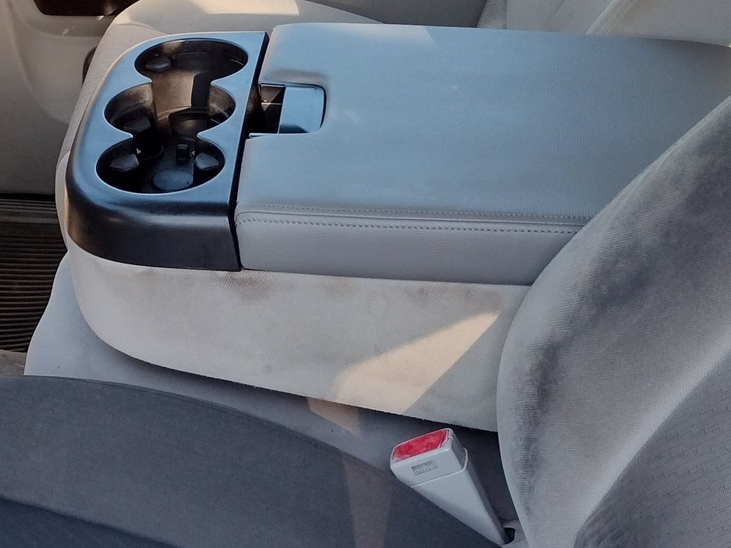 RedRock Leather Center Console Lid; Gray (07-13 Sierra 1500)