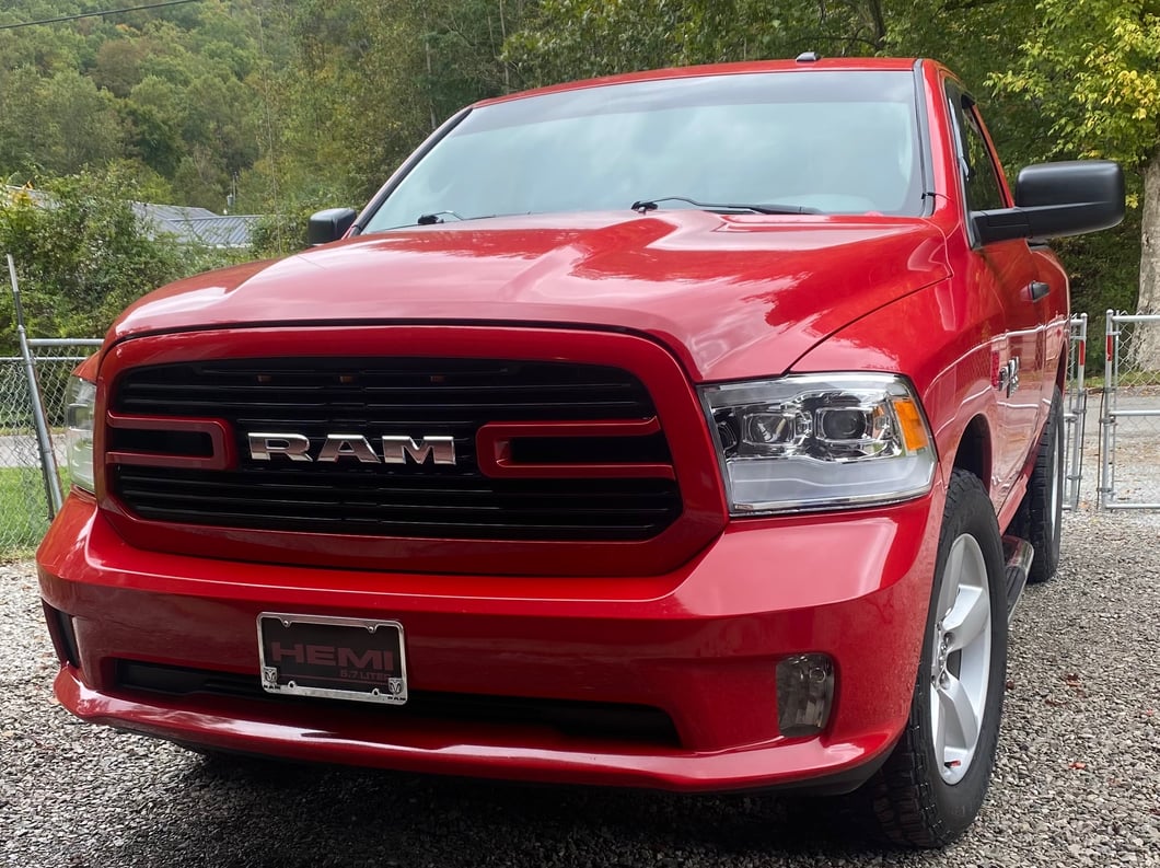 RedRock Boss Upper Replacement Grille with LED DRL; Matte Black (13-18 RAM 1500, Excluding Rebel)