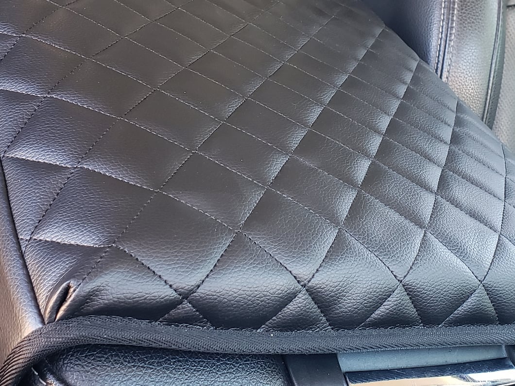 RedRock Center Console Arm Rest Cushion; Black (09-18 RAM 1500)