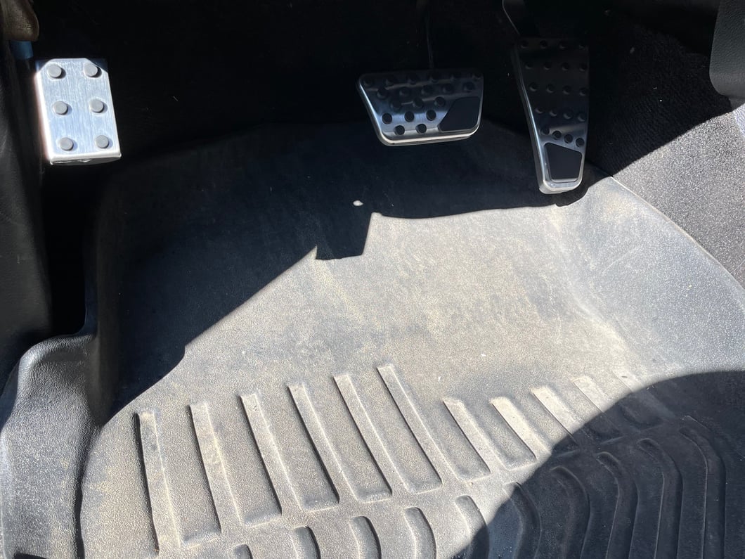 RedRock Billet Pedal Set (09-18 RAM 1500)