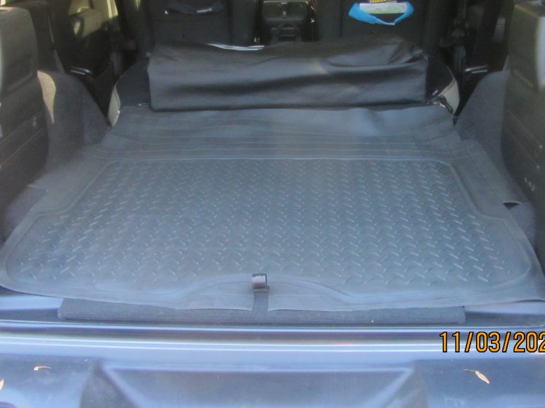 RedRock Molded Cargo Liner; Black (Universal; Some Adaptation May Be Required)