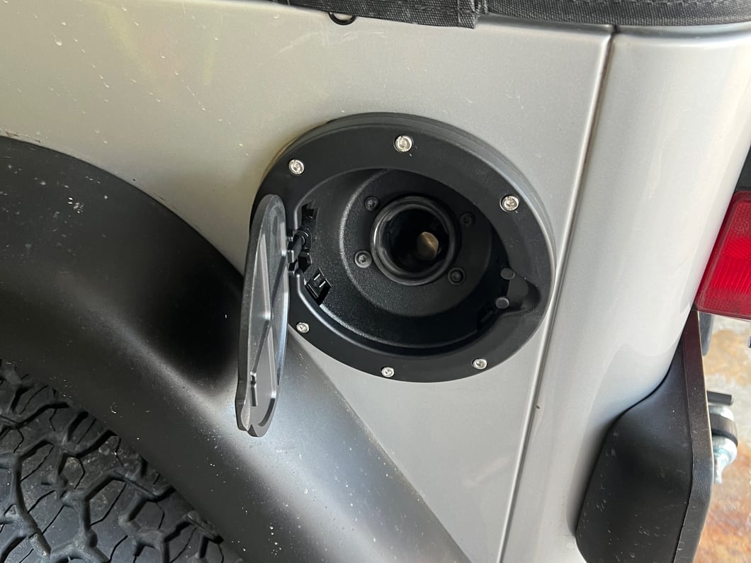 RedRock Fuel Door; Textured Black (97-06 Jeep Wrangler TJ)