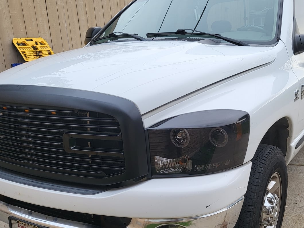 RedRock Boss Upper Replacement Grille with LED DRL; Matte Black (06-09 RAM 2500)