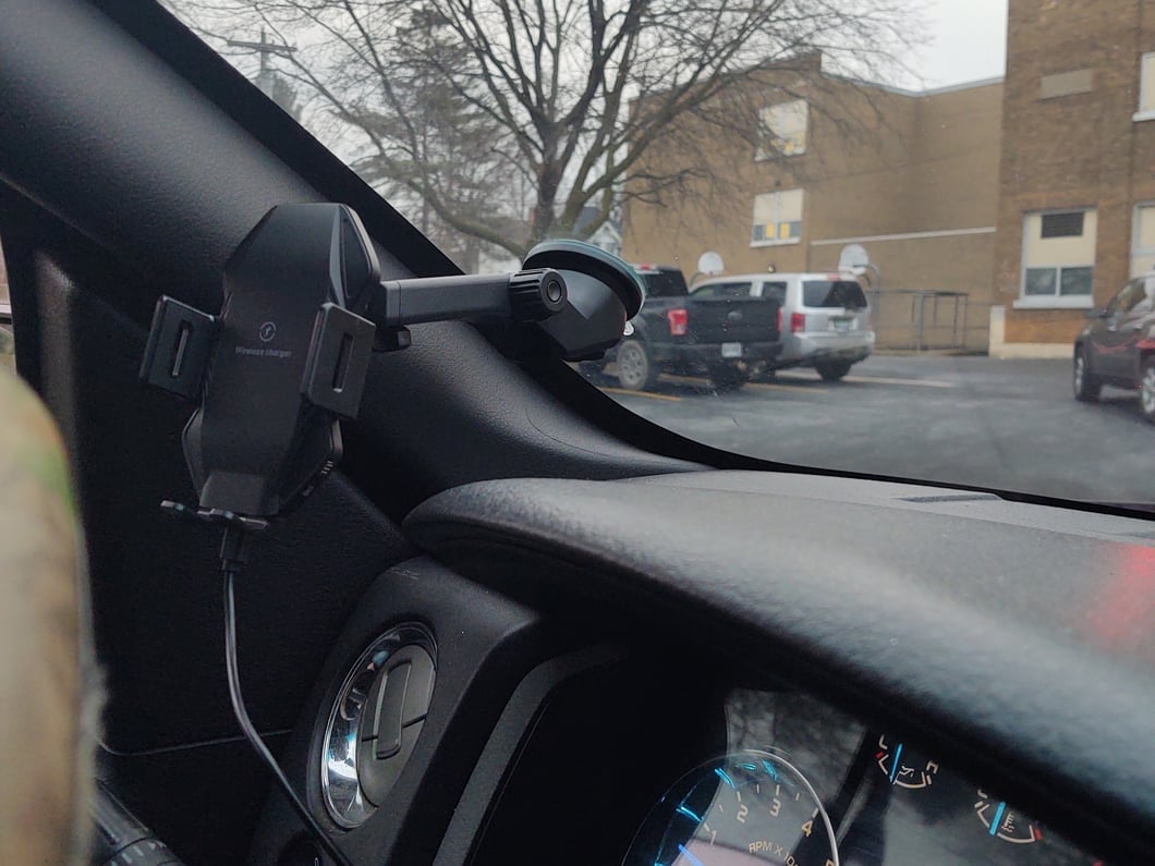 RedRock Wireless Charging Phone Mount