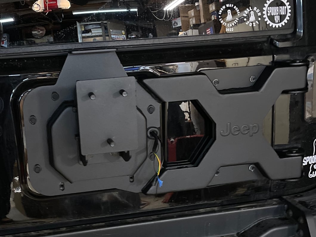 Jeep Licensed by RedRock HD Tire Carrier with Mount and Jeep Logo (07-18 Jeep Wrangler JK)