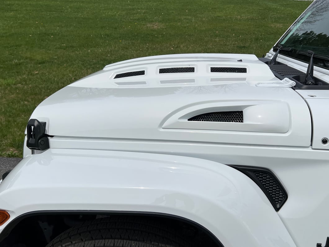 RedRock Avenger Heat Dispersion Hood; Unpainted (18-25 Jeep Wrangler JL)