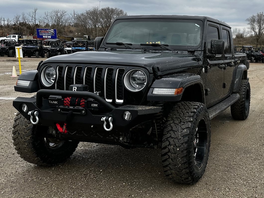 Jeep Licensed by RedRock Trail Force HD Front Bumper with Jeep Logo (20-25 Jeep Gladiator JT)