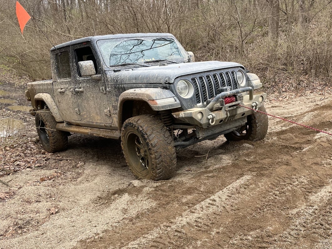 Jeep Licensed by RedRock Trail Force HD Front Bumper with Jeep Logo (20-25 Jeep Gladiator JT)