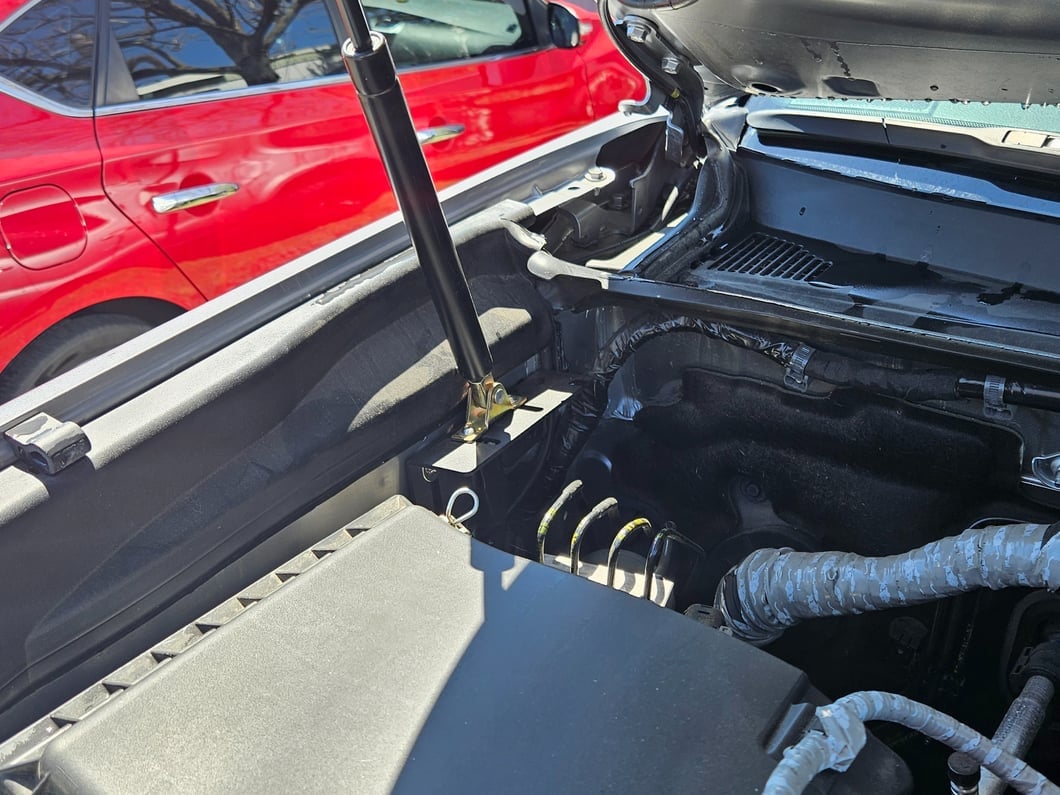 RedRock Hood Strut Kit (16-23 Tacoma)
