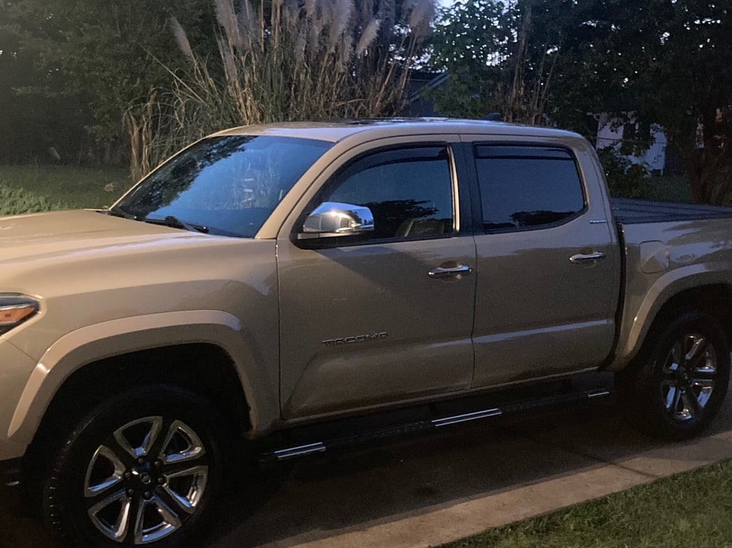 RedRock 5-Inch Aluminum Side Step Bars (05-23 Tacoma Double Cab)
