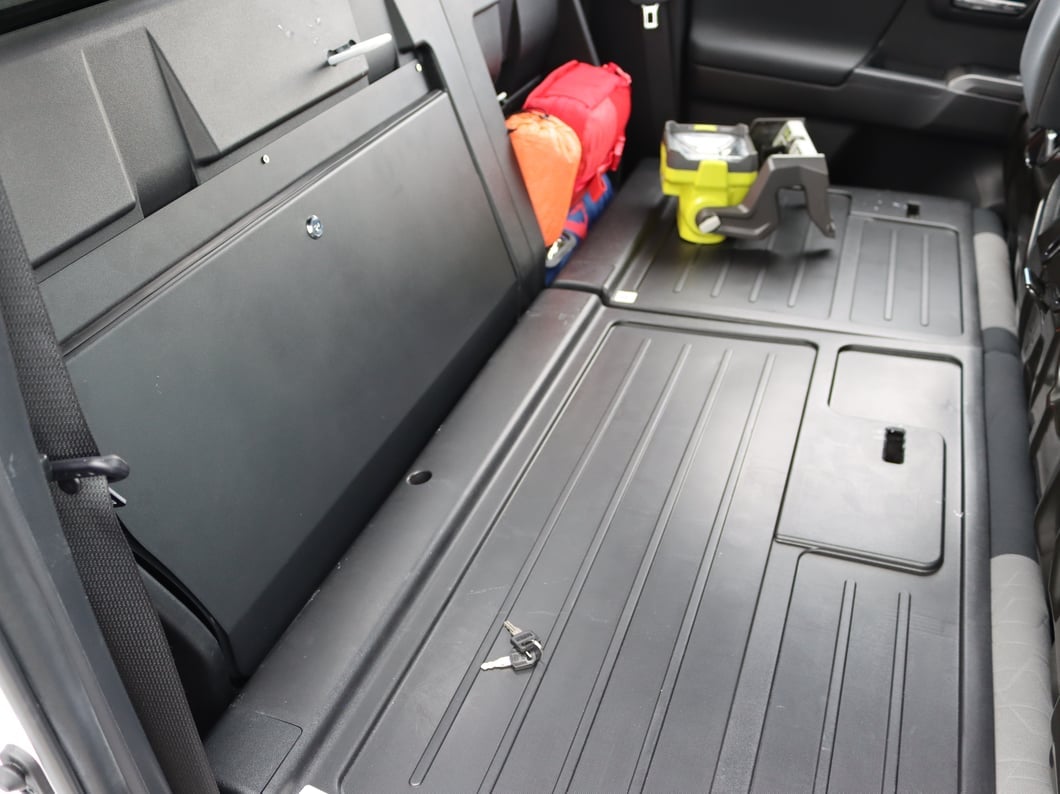 RedRock Under Seat Lock Box; Large (16-23 Tacoma)