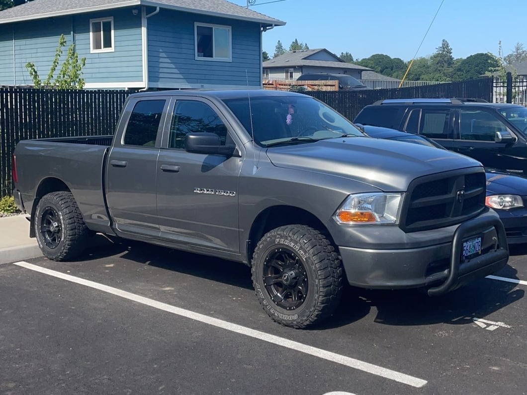 RAM Licensed by RedRock 3.50-Inch Oval Bull Bar with Skid Plate and Ram Logo; Black (09-18 RAM 1500, Excluding Rebel)
