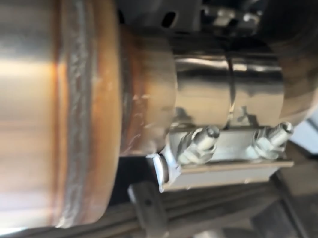 RedRock Stainless Steel Single Exhaust System with Polished Tip; Side Exit (16-23 3.5L Tacoma)