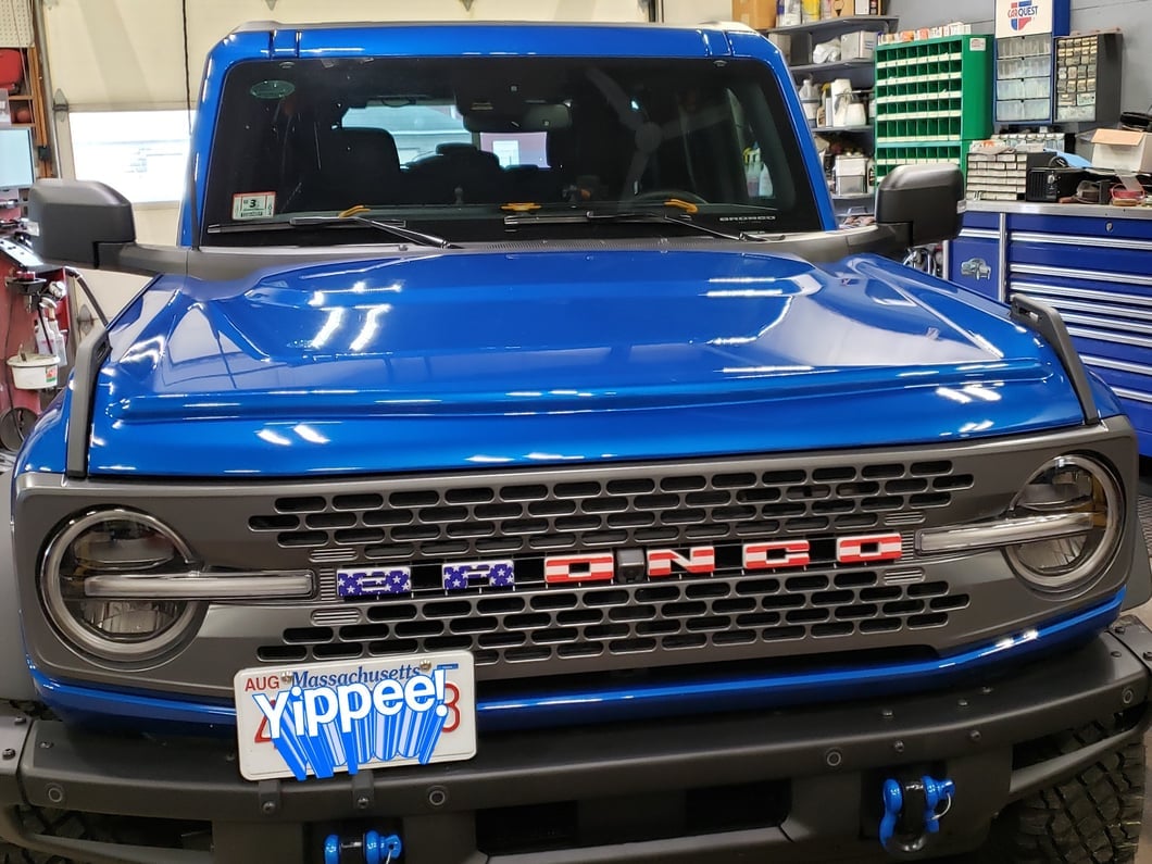 RedRock Hood Deflector; Gloss Black (21-25 Bronco)