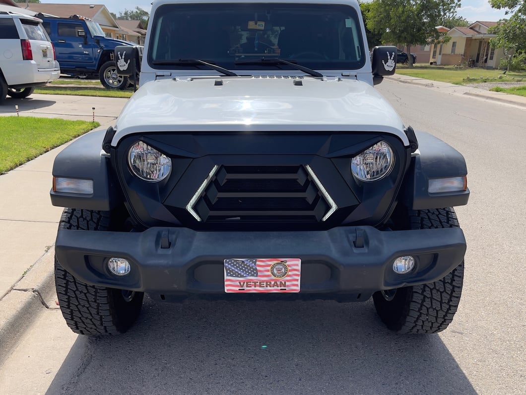RedRock Goliath Grille with LED DRL and Turn Signals (18-25 Jeep Wrangler JL w/o TrailCam)