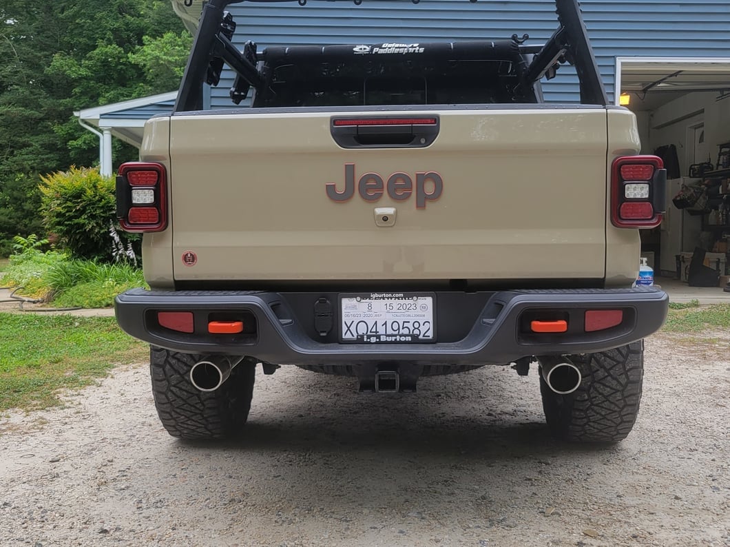 RedRock Dual Exhaust System with Polished Tips; Rear Exit (20-25 3.6L Jeep Gladiator JT)