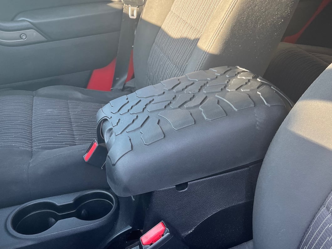 RedRock Treaded Center Console Cover; Black (11-18 Jeep Wrangler JK)