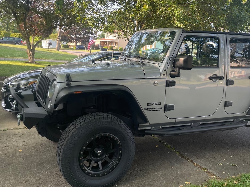Jeep Licensed by RedRock 13-Inch Trail Antenna with Printed Jeep Logo (07-23 Jeep Wrangler JK & JL)