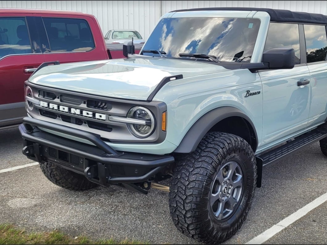 RedRock HD Tubular Front Bumper with Grille Guard (21-25 Bronco, Excluding Raptor)