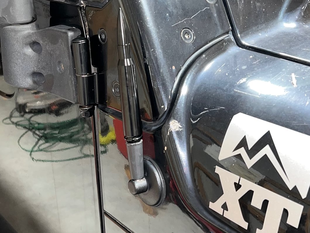RedRock Billet Aluminum Bullet Style Antenna (97-06 Jeep Wrangler TJ)