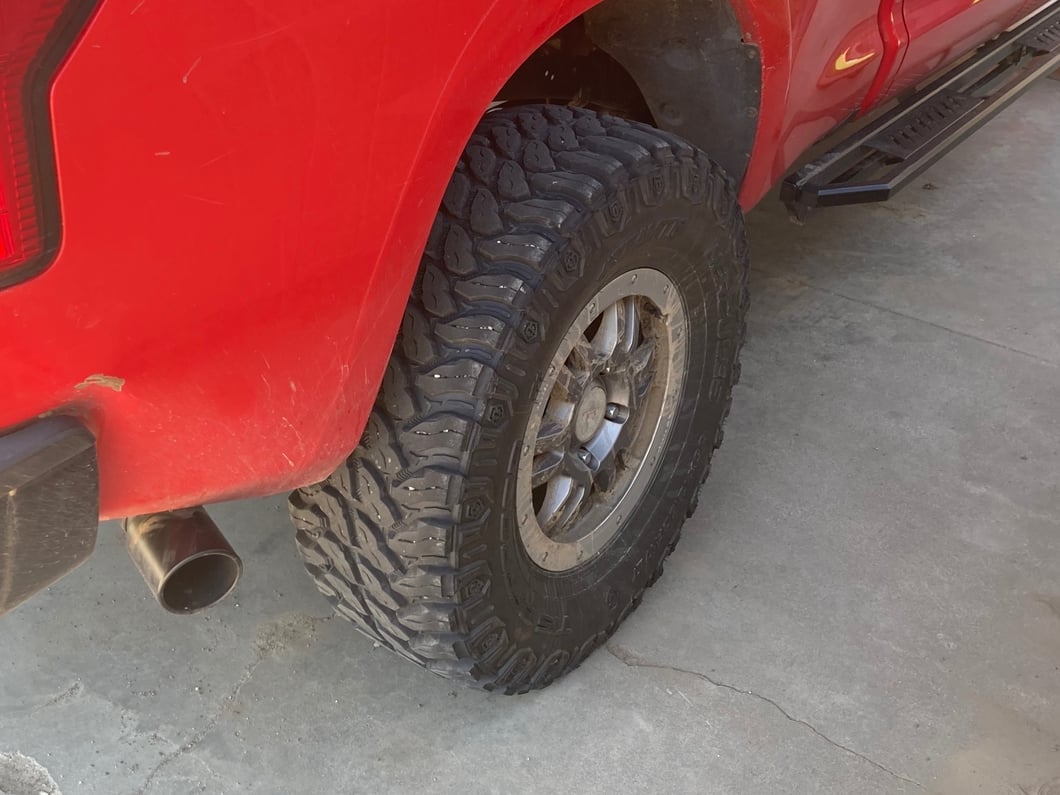 RedRock Single Exhaust System with Black Tip; Side Exit (09-21 5.7L Tundra)
